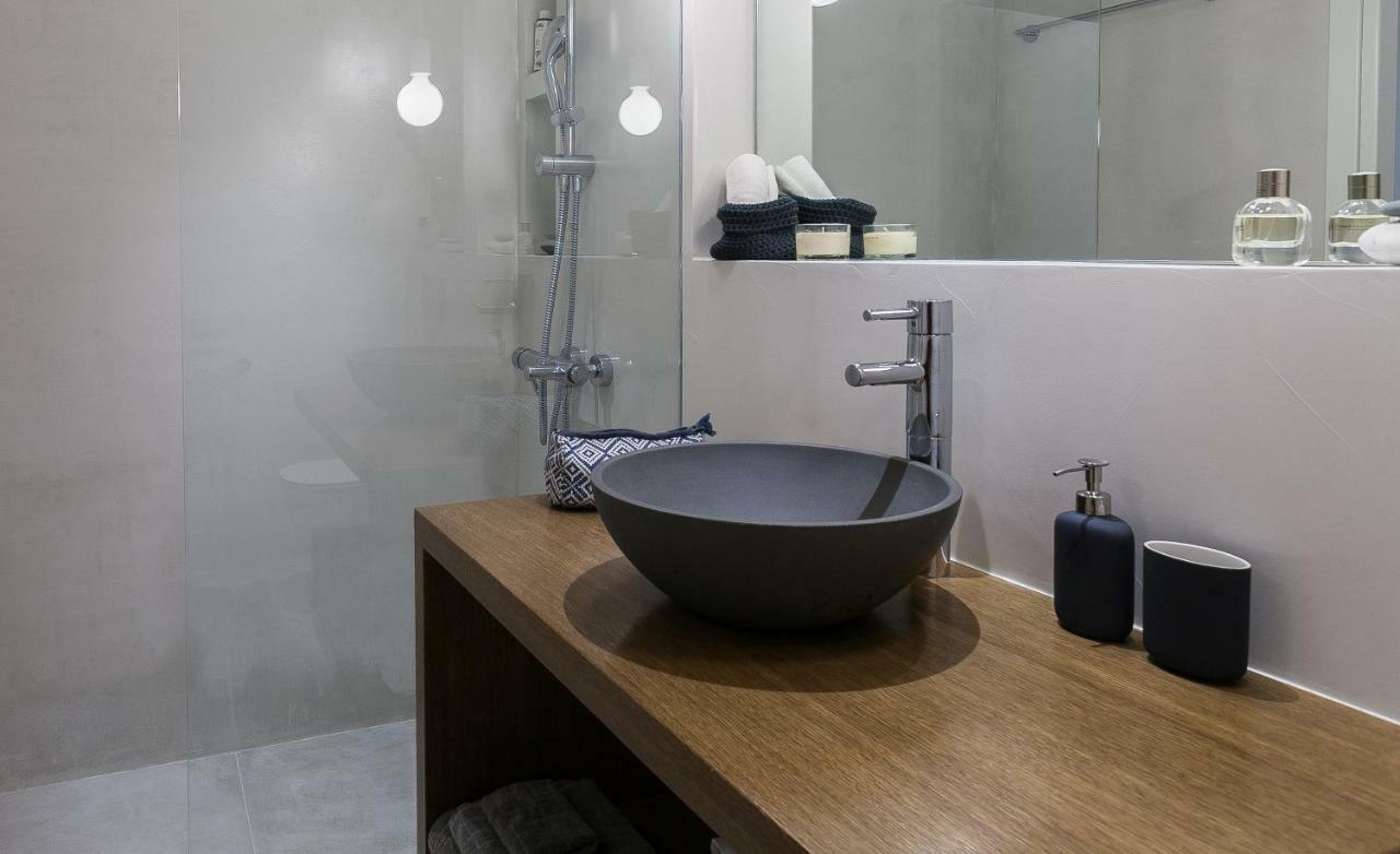 Unique Semi-Basement Stay At The Foot Of The Acropolis Aten Exteriör bild